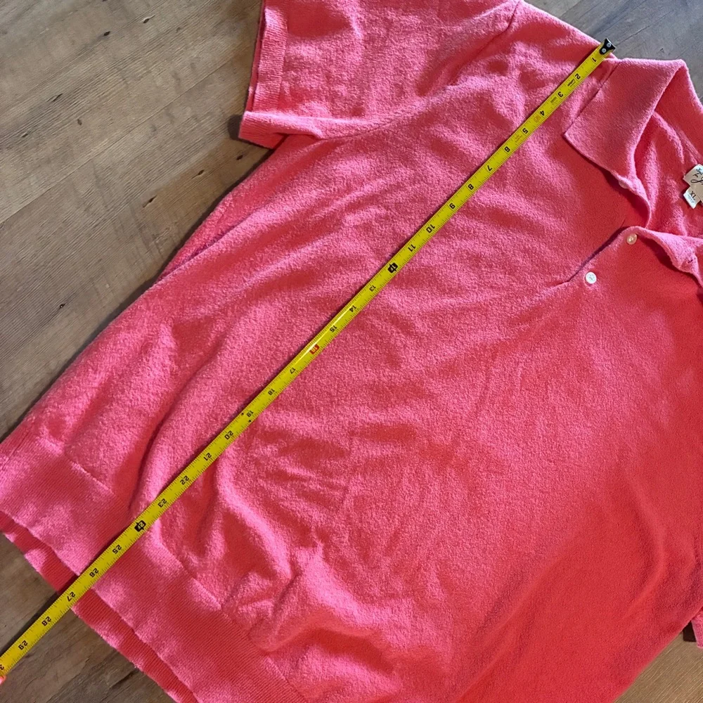 J. Crew Men’s Coral Short Sleeve Sweater.